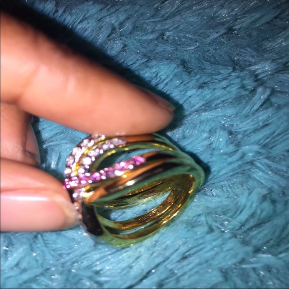 Cute ring - Picture 2 of 3